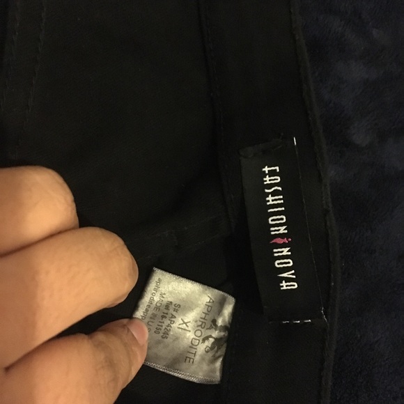 Fashion nova jeans LOT - Picture 4 of 5